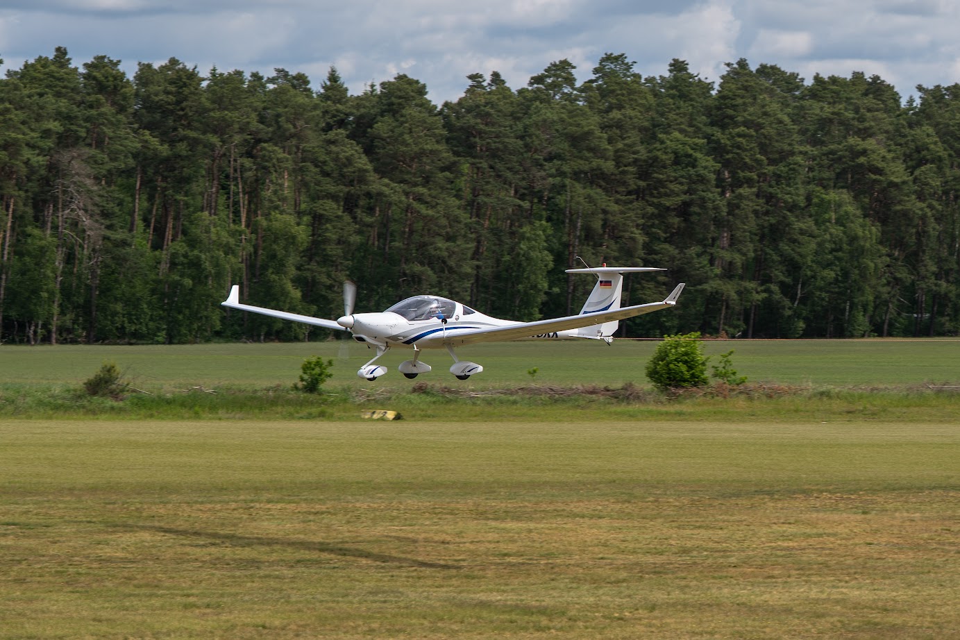 Diamond Aircraft Super Dimona 